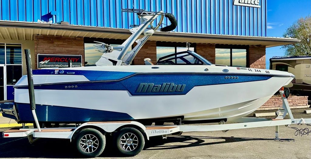 boat.Title