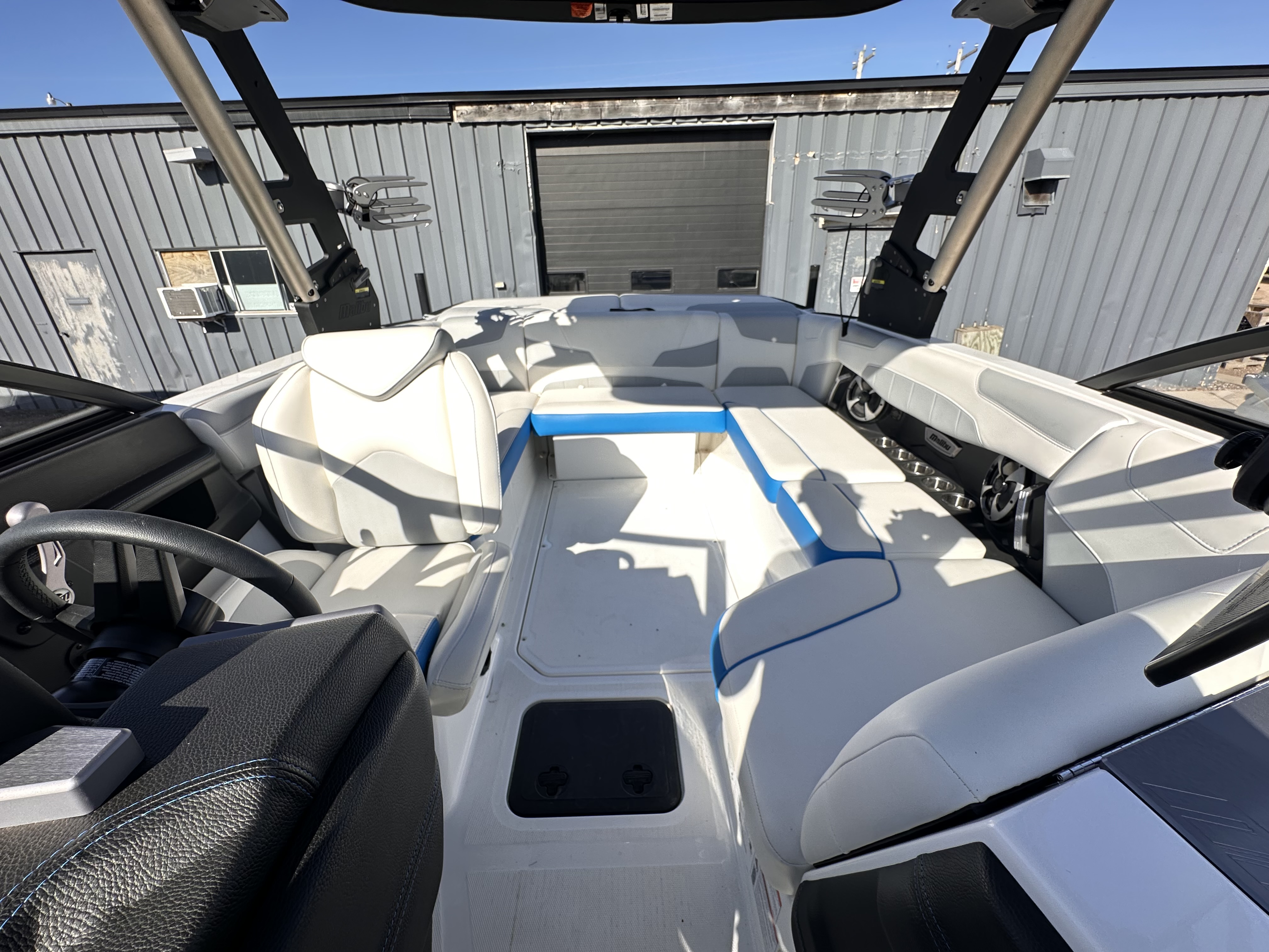 2019 Malibu 22 LSV