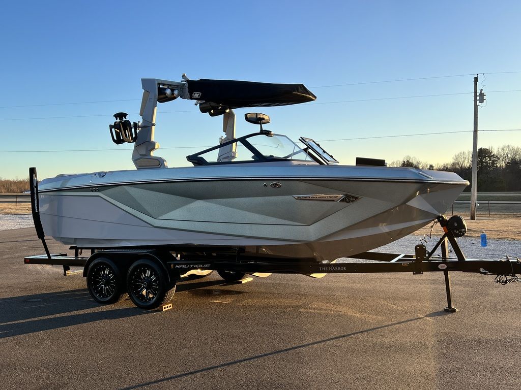 2022 Nautique G23