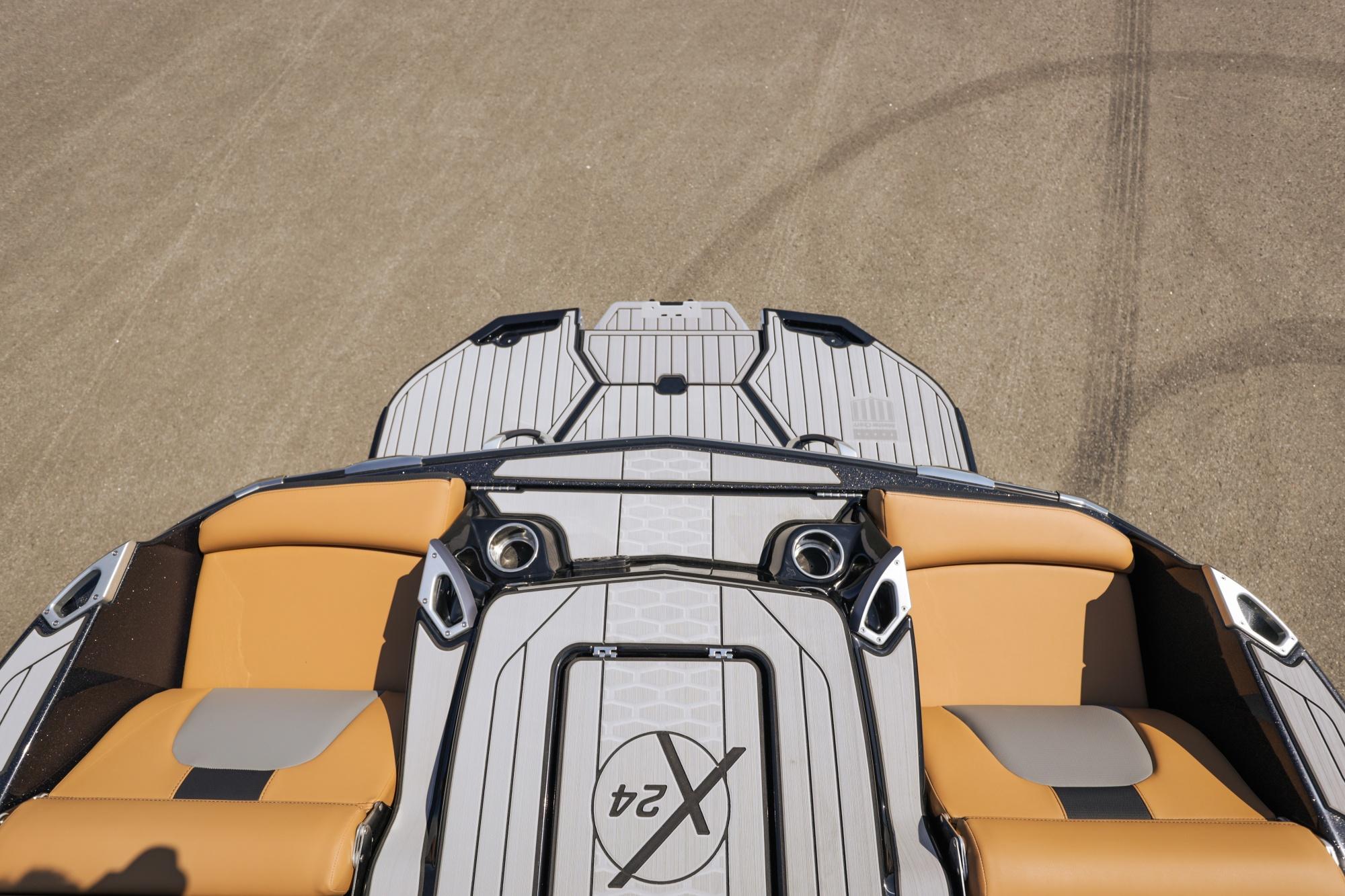 boat.Title