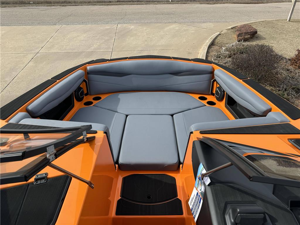 2024 Axis A225