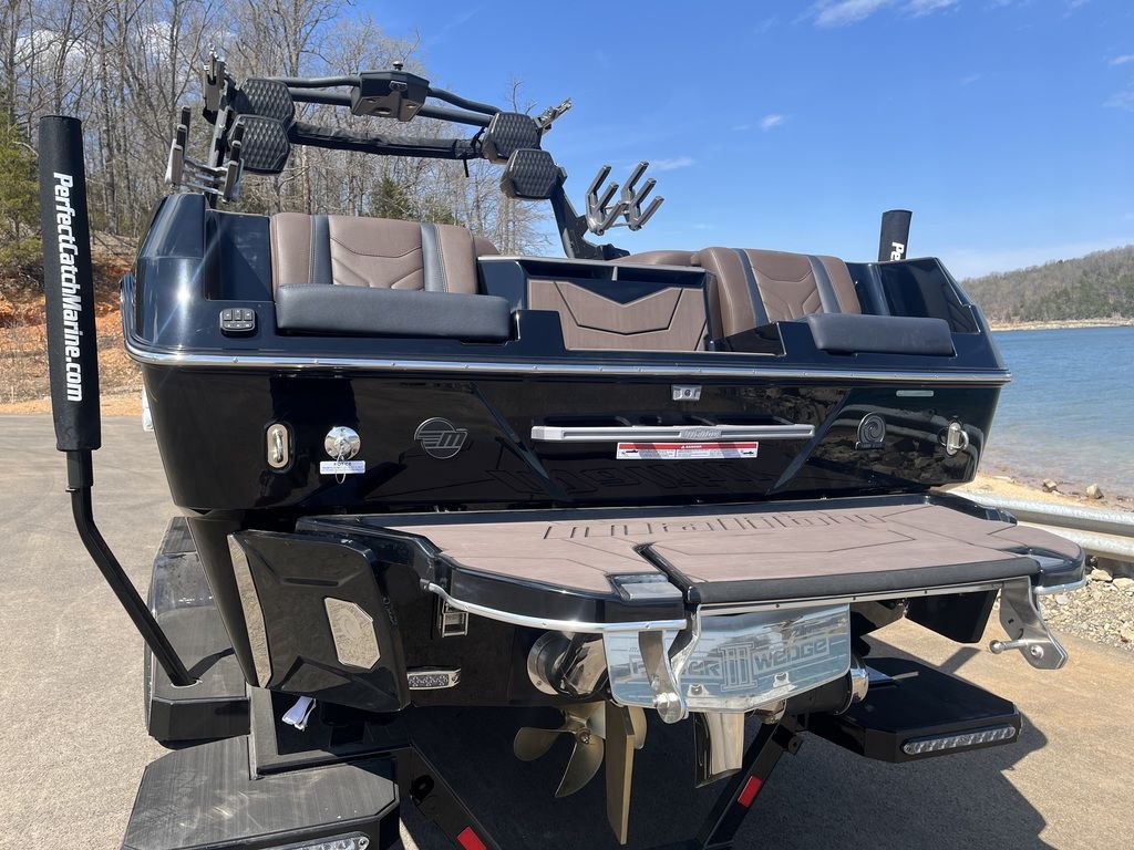 2025 Malibu Boats 25 LSV