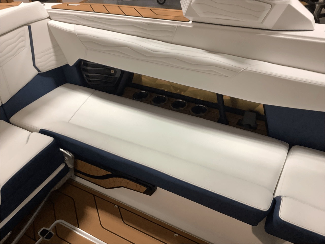2025 Nautique G25