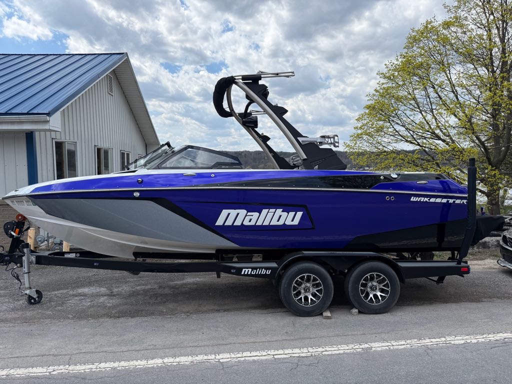 2021 Malibu Boats Wakesetter 22 LSV