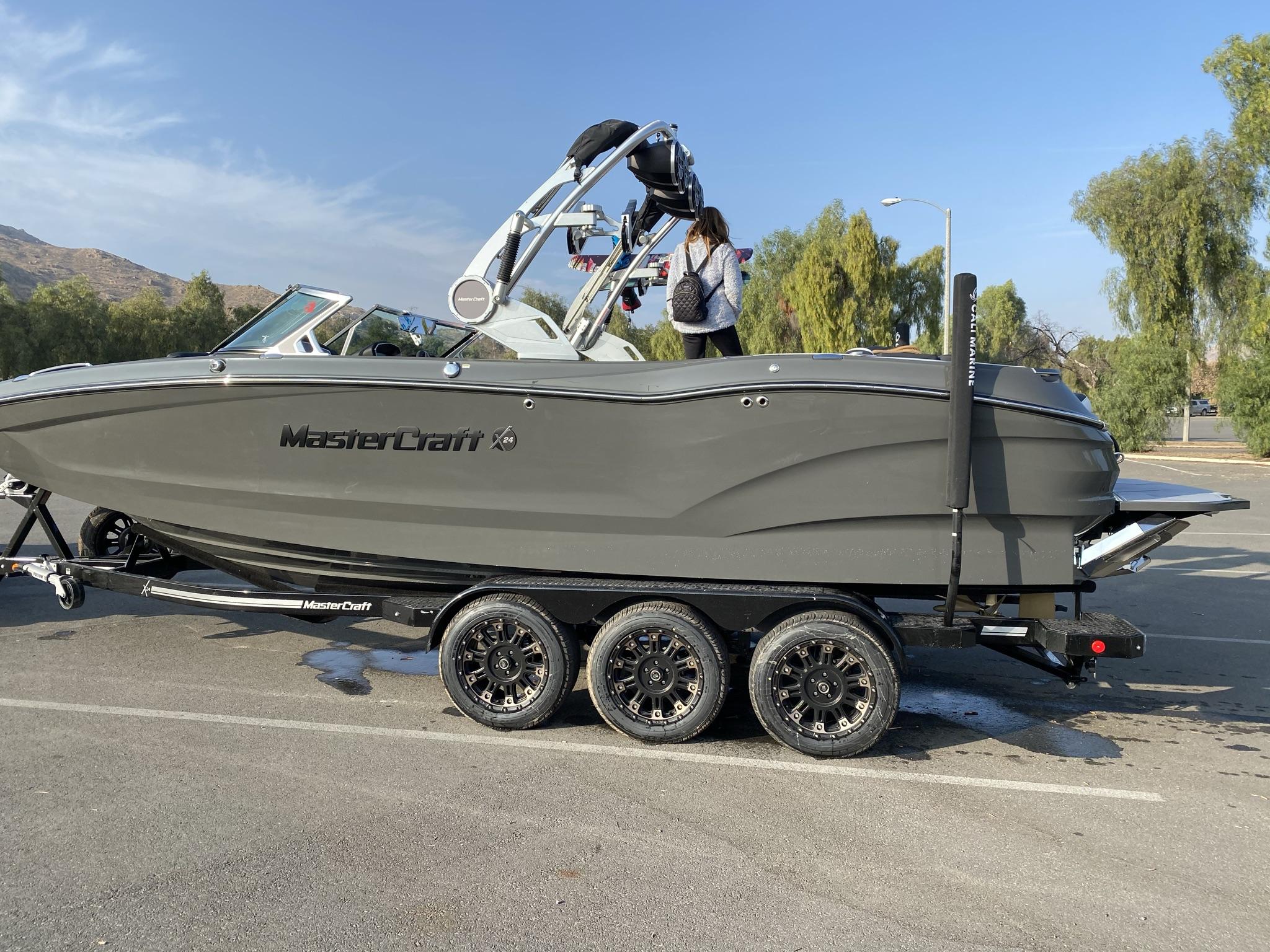 2021 MasterCraft X24