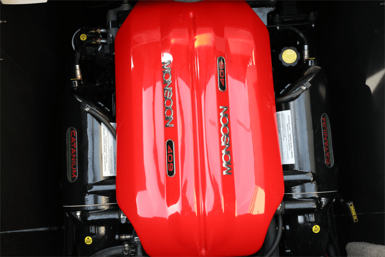 2019 Malibu 21 MLX Wakesetter – New Arrival!!!