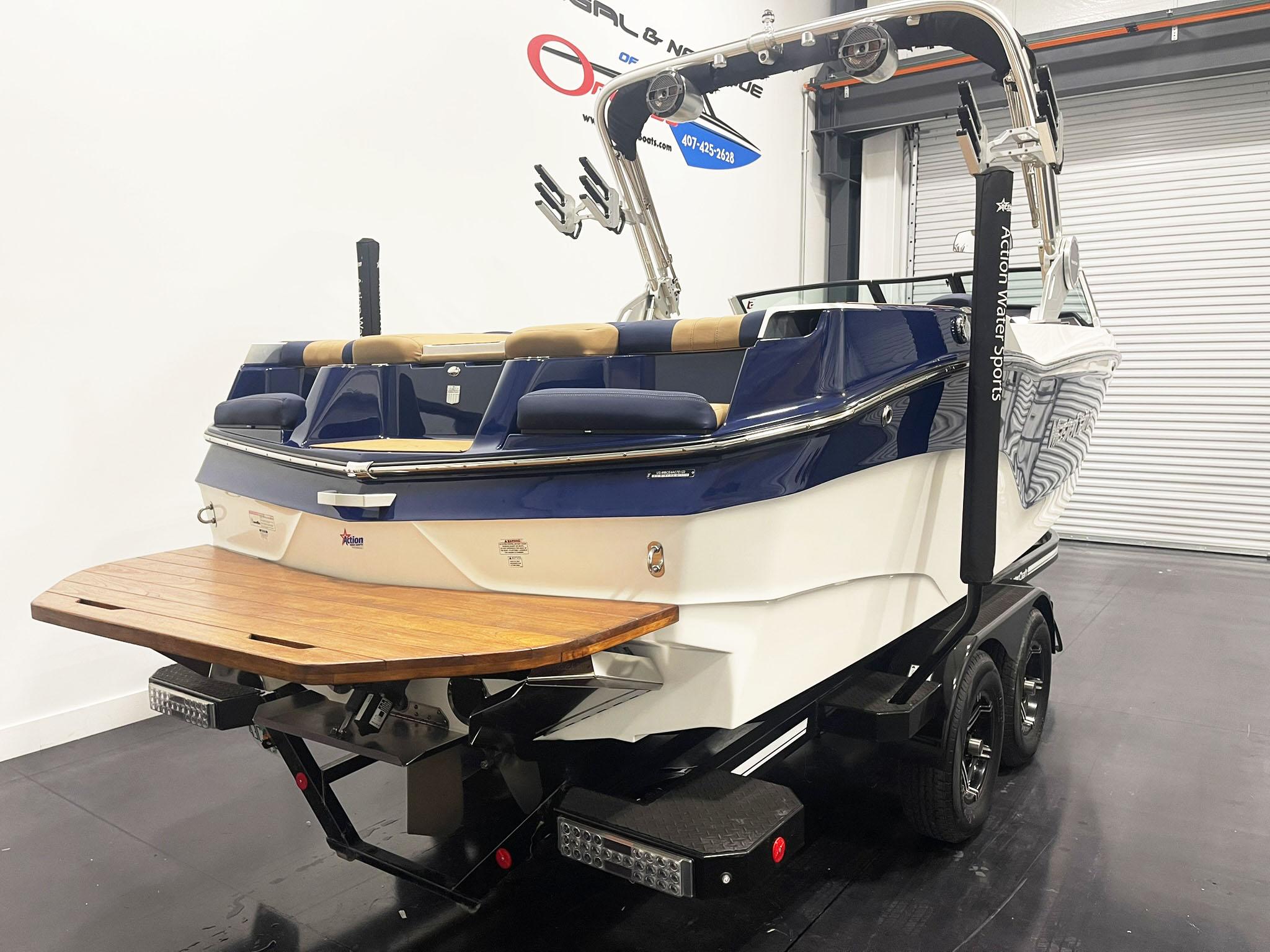2022 Mastercraft XT 24