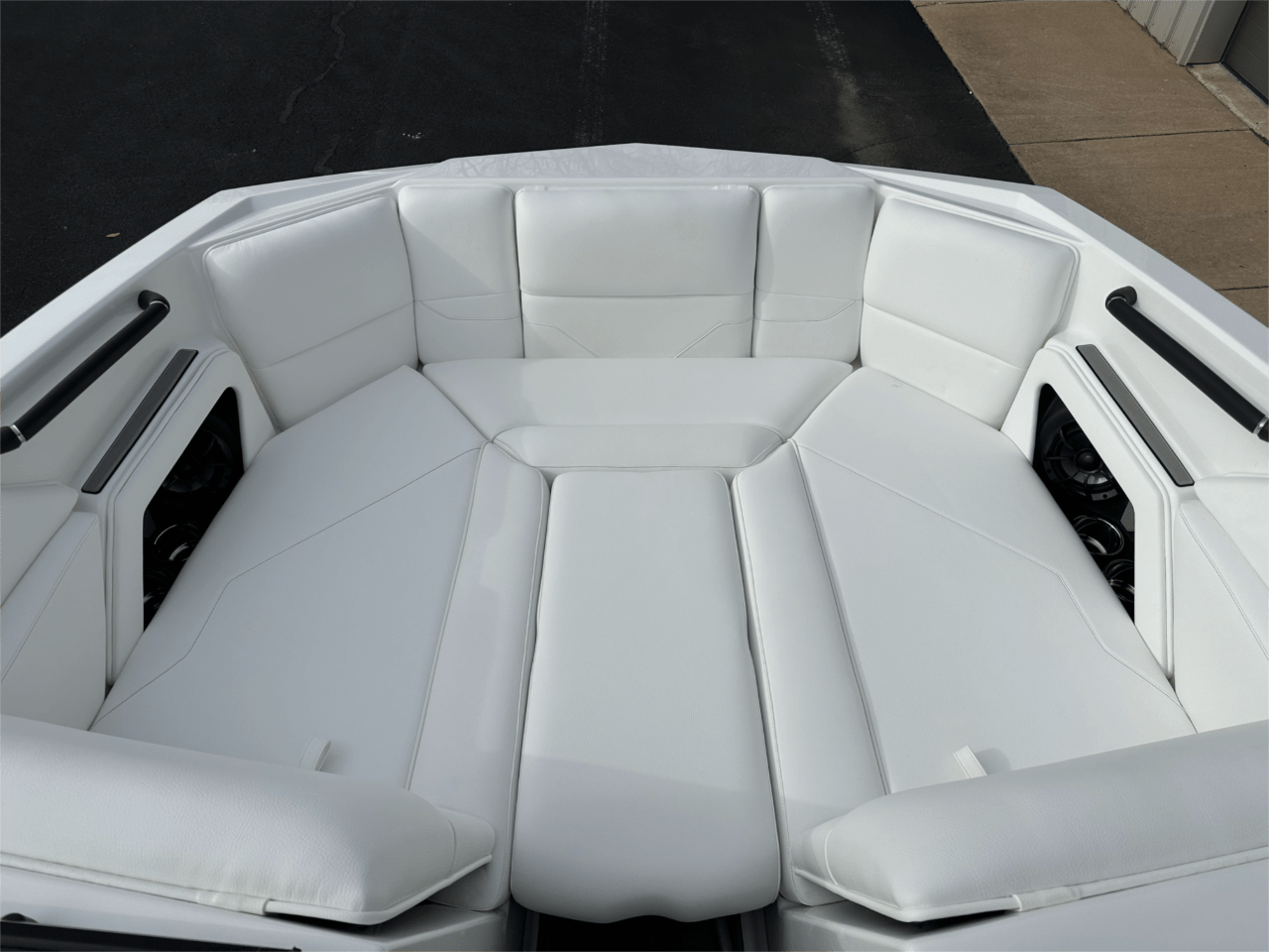 2025 Moomba Max