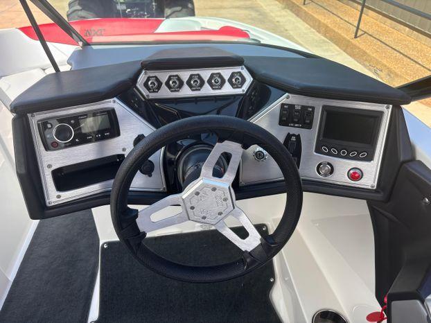 2016 MasterCraft NXT20