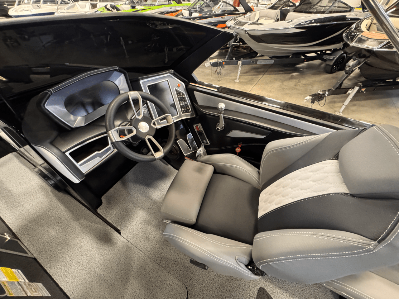 2024 MasterCraft XT-24