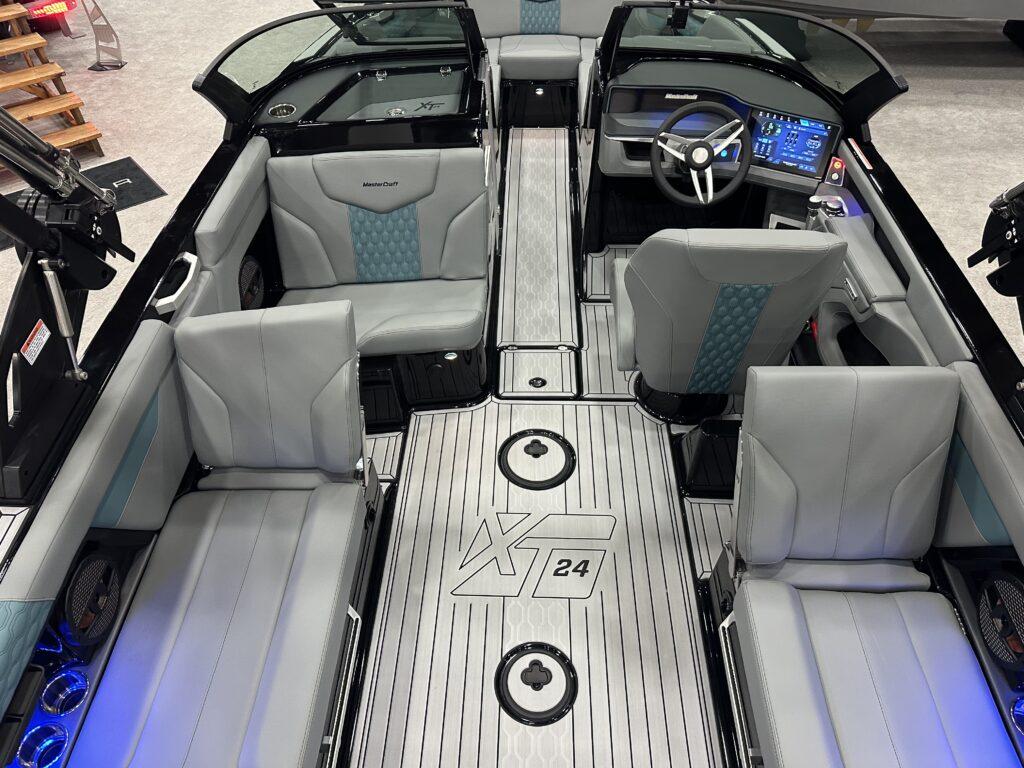 2025 MasterCraft XT24