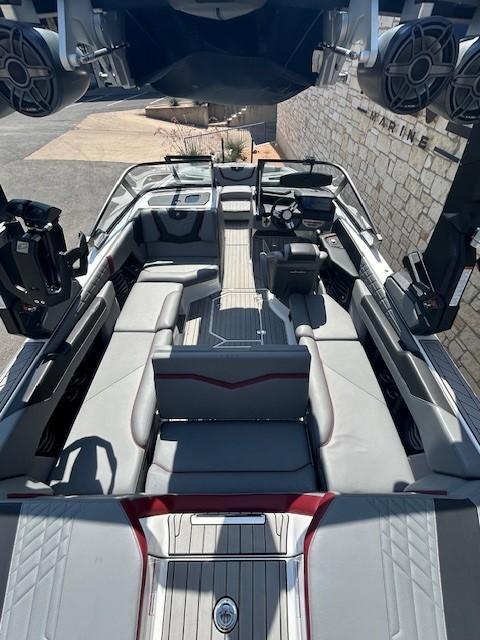 2022 Nautique G23