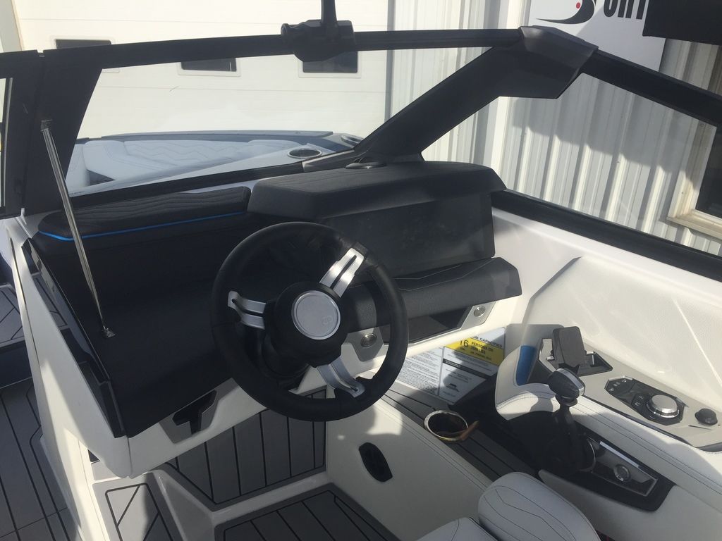 2025 Nautique Super Air Nautique G23