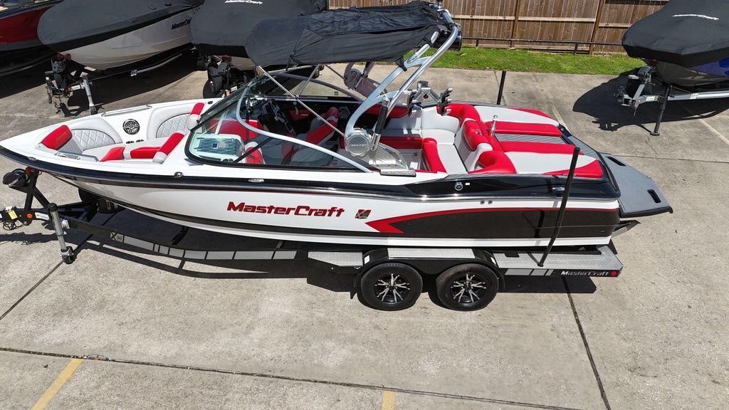 2015 MasterCraft X30