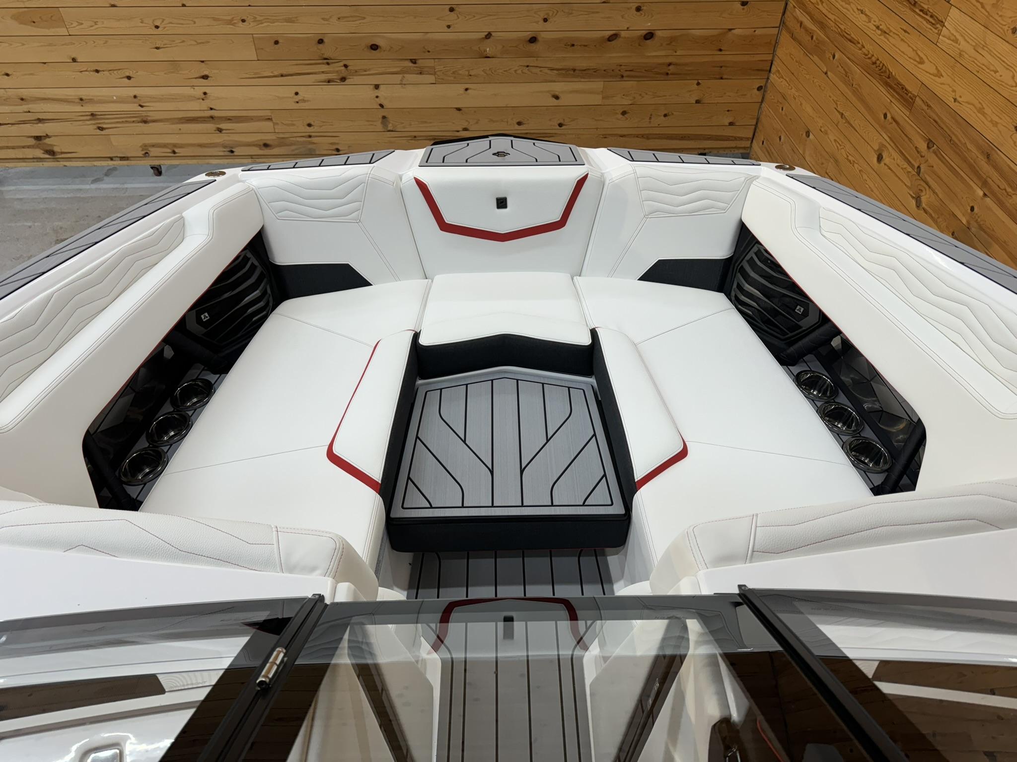 2025 Nautique G23 Icon