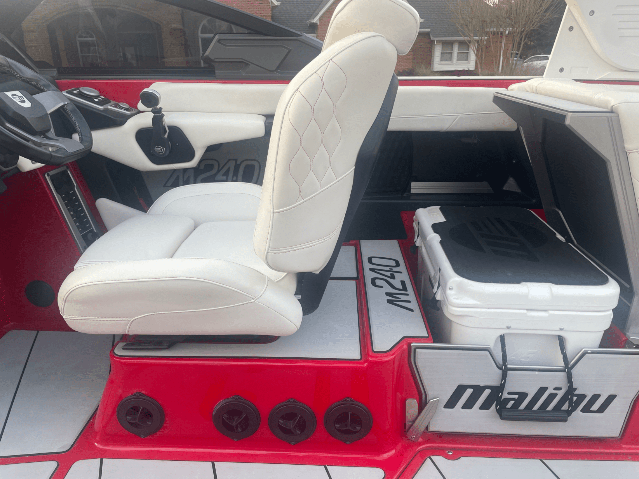 LOADED 2021 Malibu M240