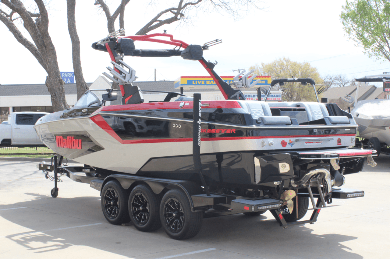 2025 Malibu 24 MXZ