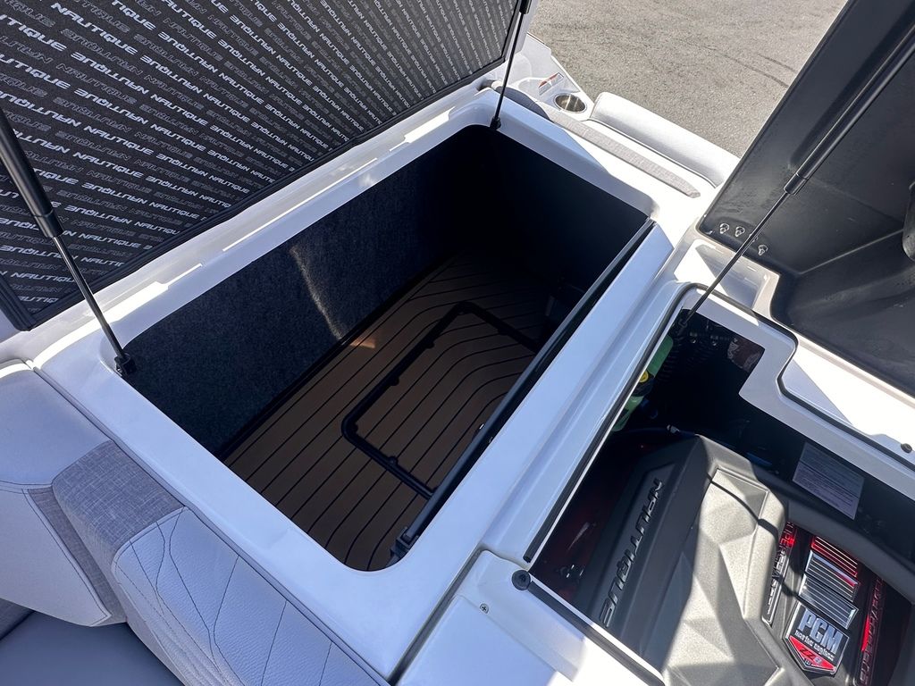 2024 Nautique Super Air Nautique G23