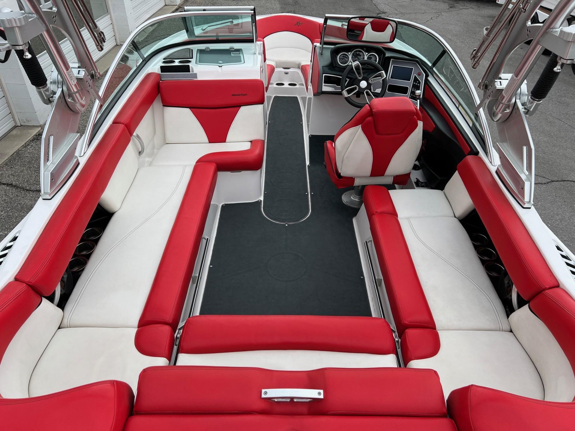 2020 MasterCraft XT23
