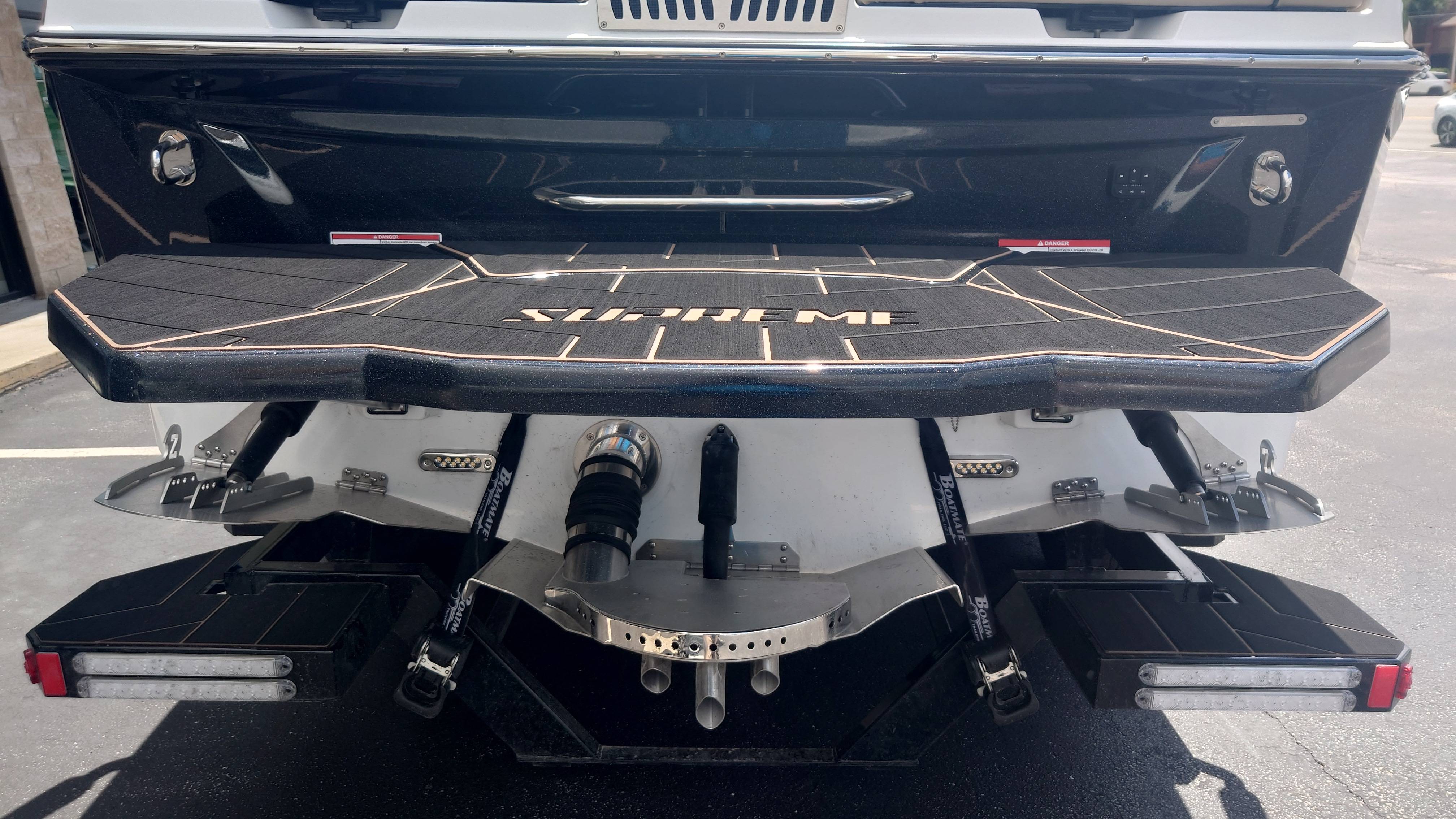 2024 Supreme S220