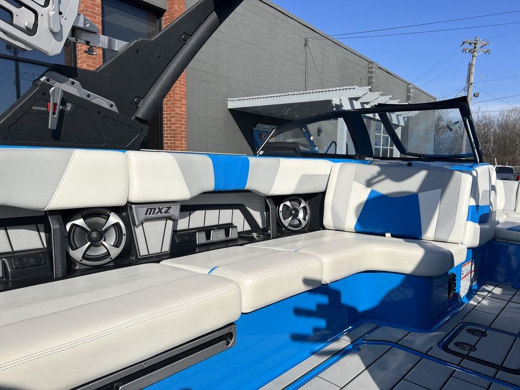 2021 Malibu Boats 24 MXZ