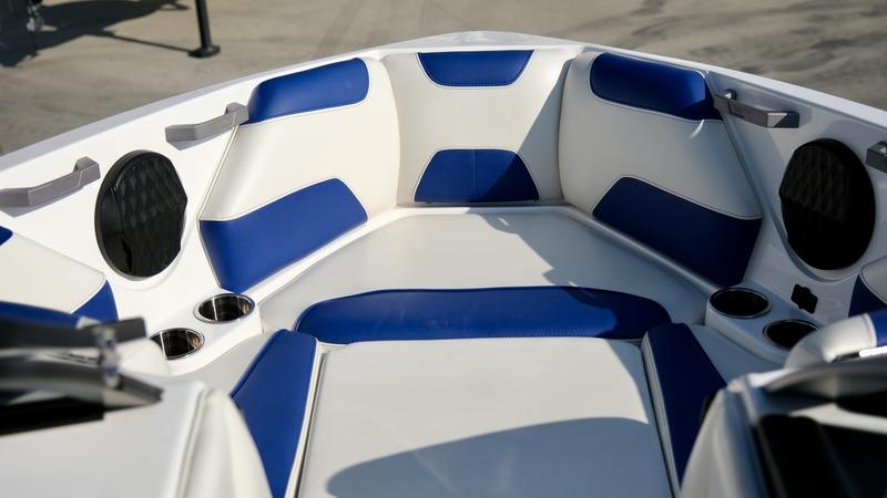 2022 MALIBU 22 LSV