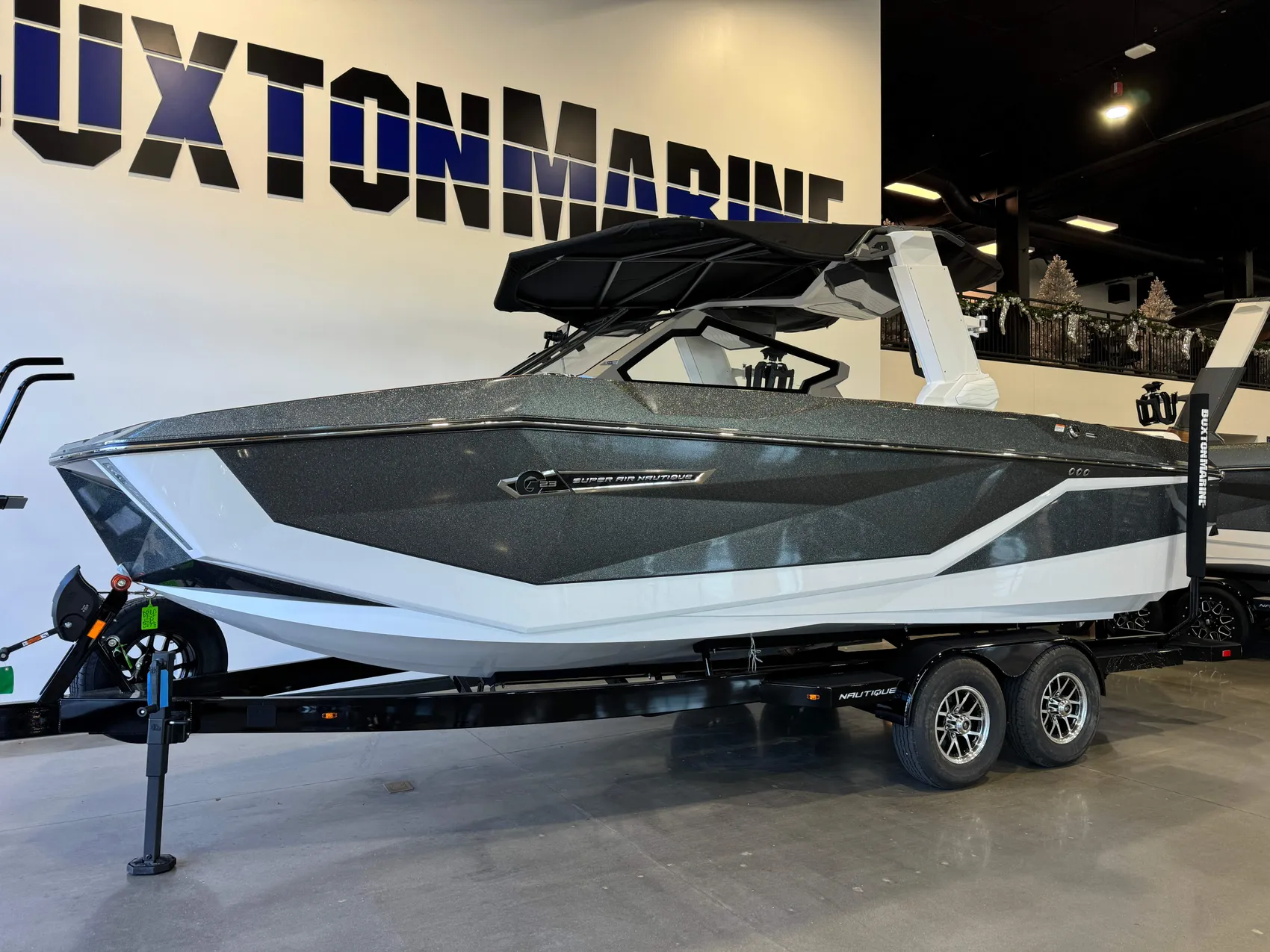 2025 Nautique G23