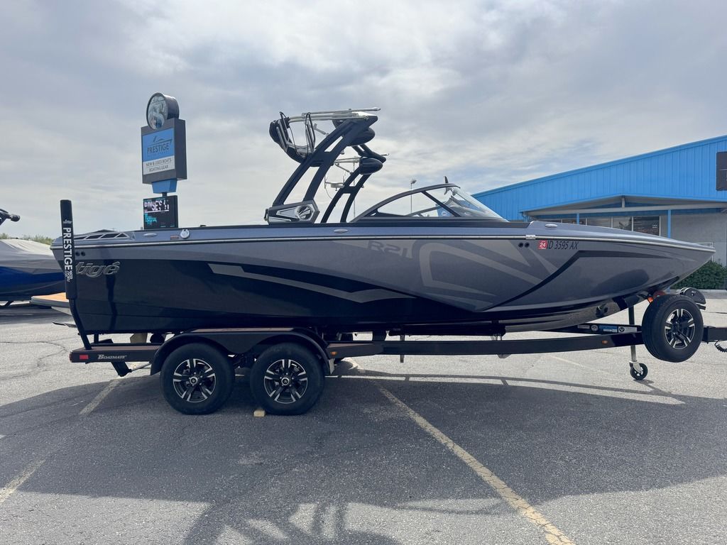 2018 Tige R21