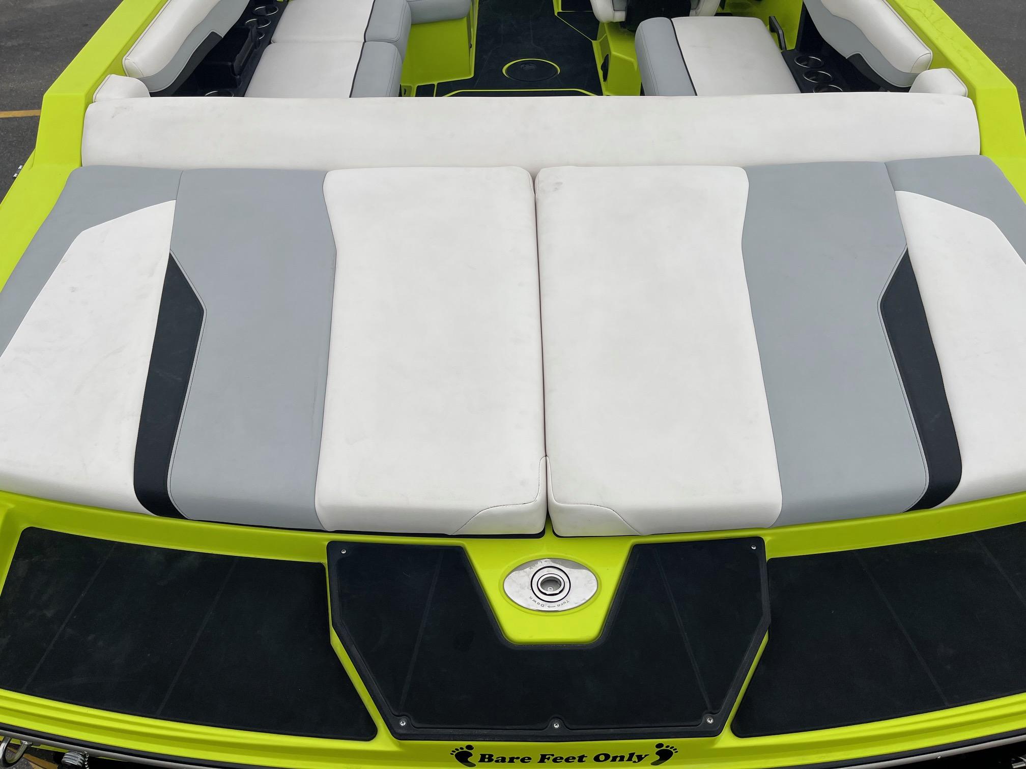 2023 Axis T220