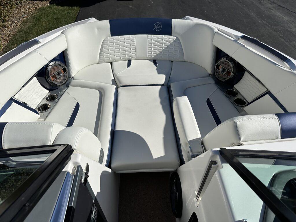 2021 MasterCraft X24