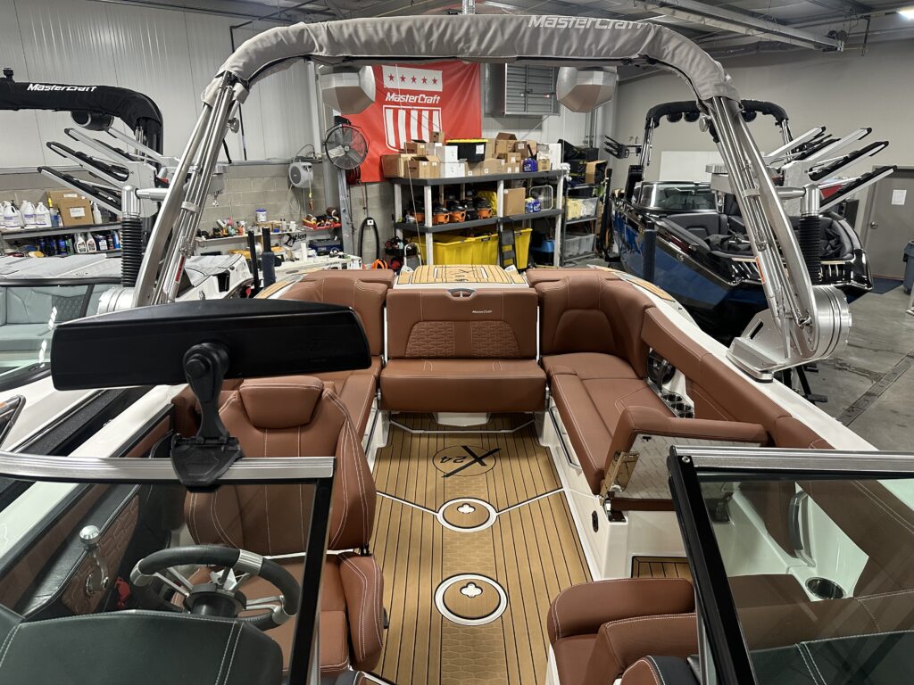 2019 MasterCraft X24