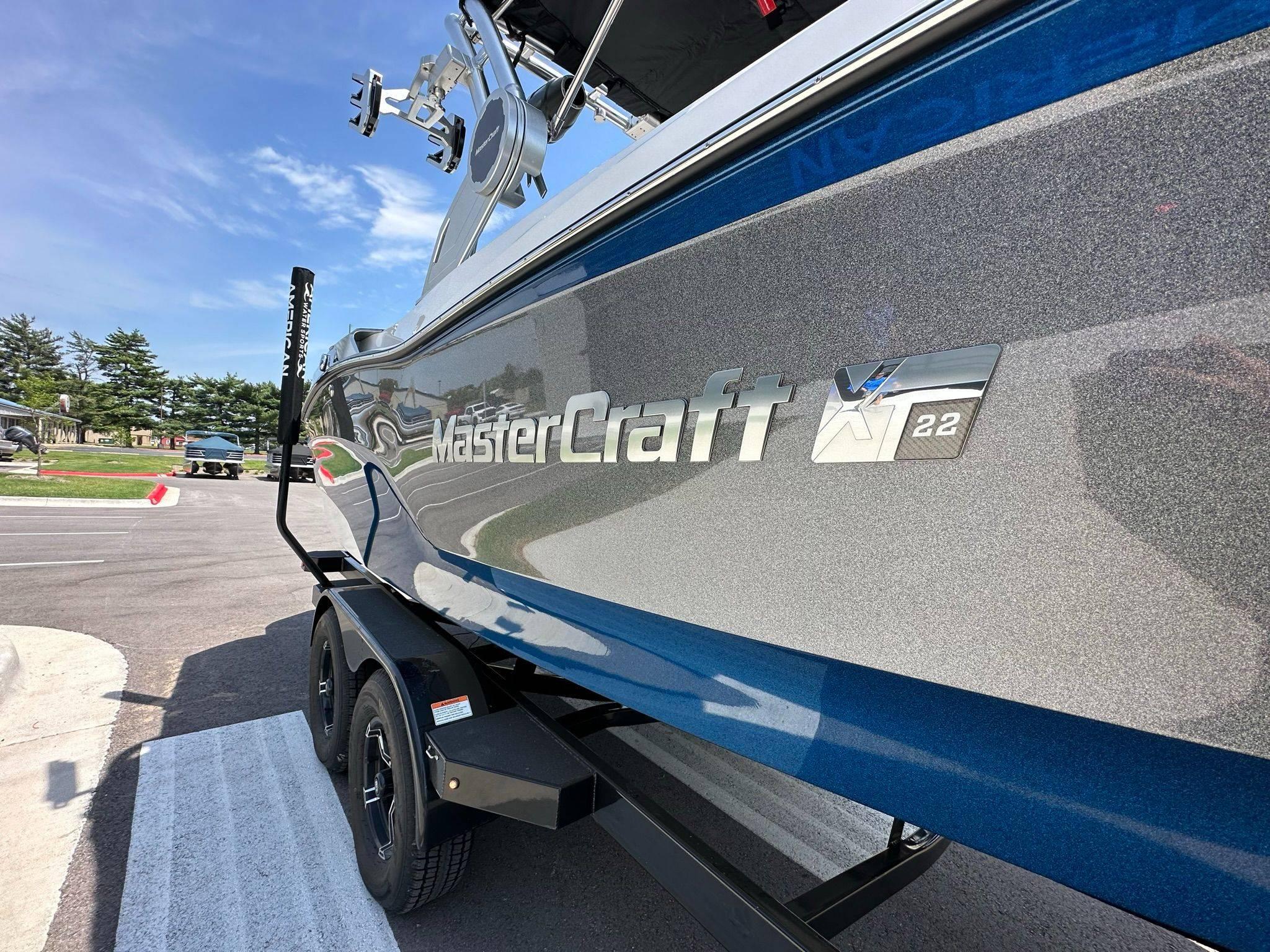 NEW 2024 MasterCraft XT22