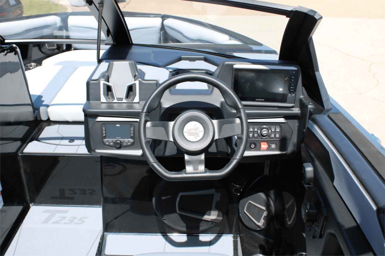 2025 Axis T235
