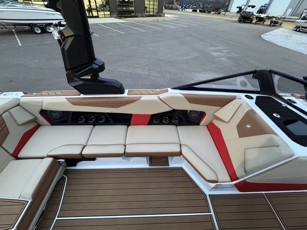 2022 Nautique S23