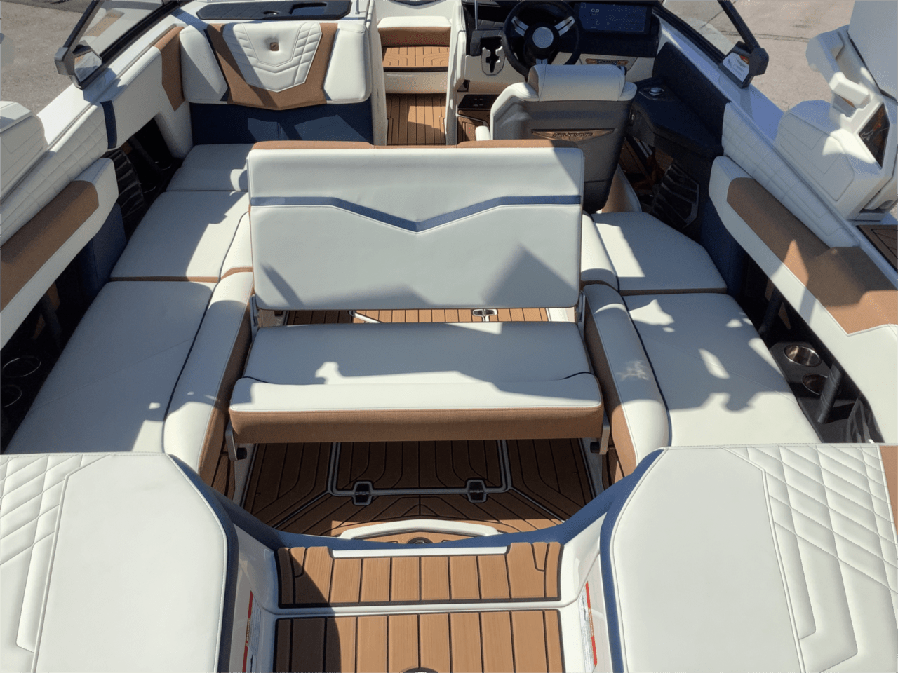2024 Nautique G23