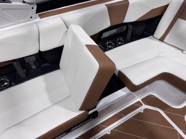 2024 Malibu Wakesetter 23 LSV -Stern Thruster