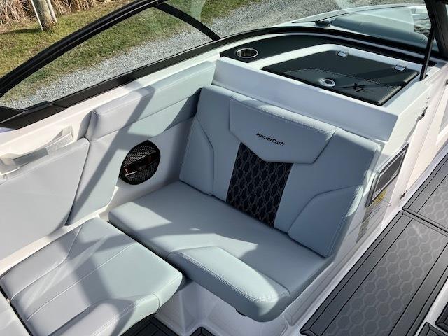 2024 MasterCraft XT25