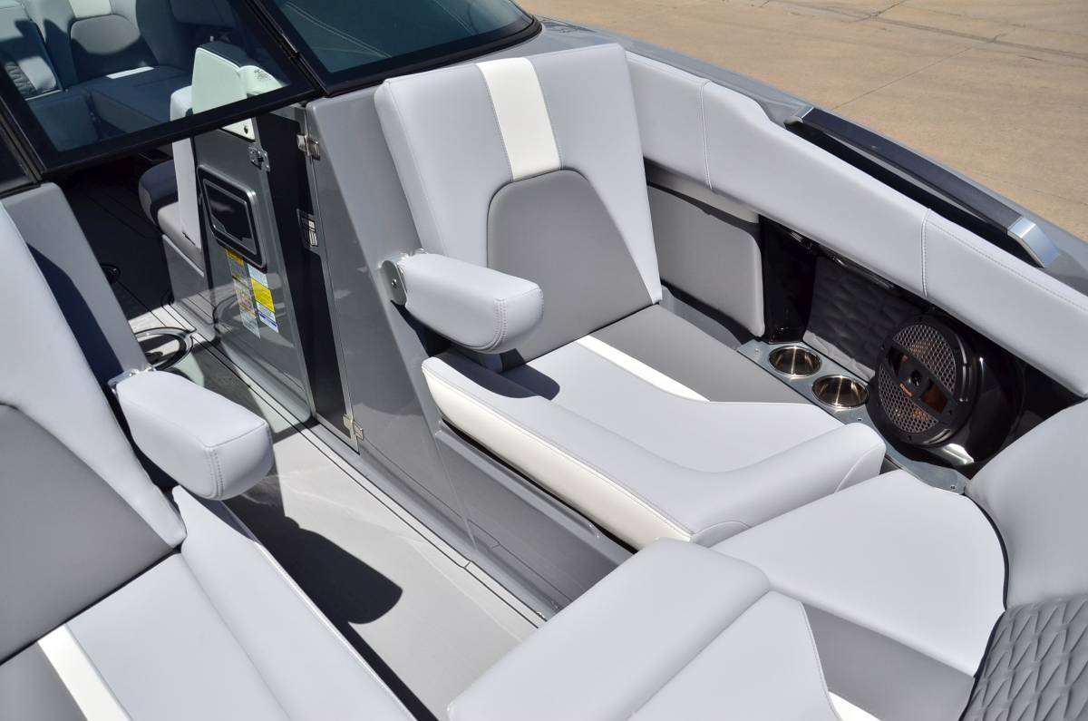2023 MasterCraft X22 – MODEL YEAR END LIQUIDATION!