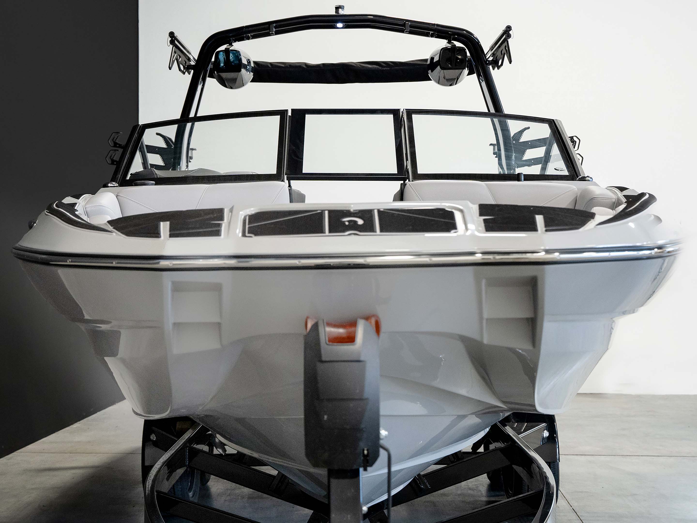 2025 Centurion Fe23 – Stone Gray