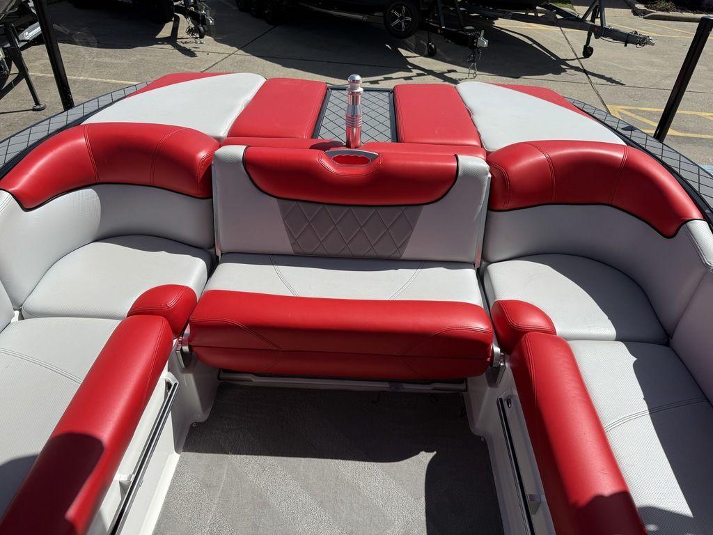 2015 MasterCraft X30