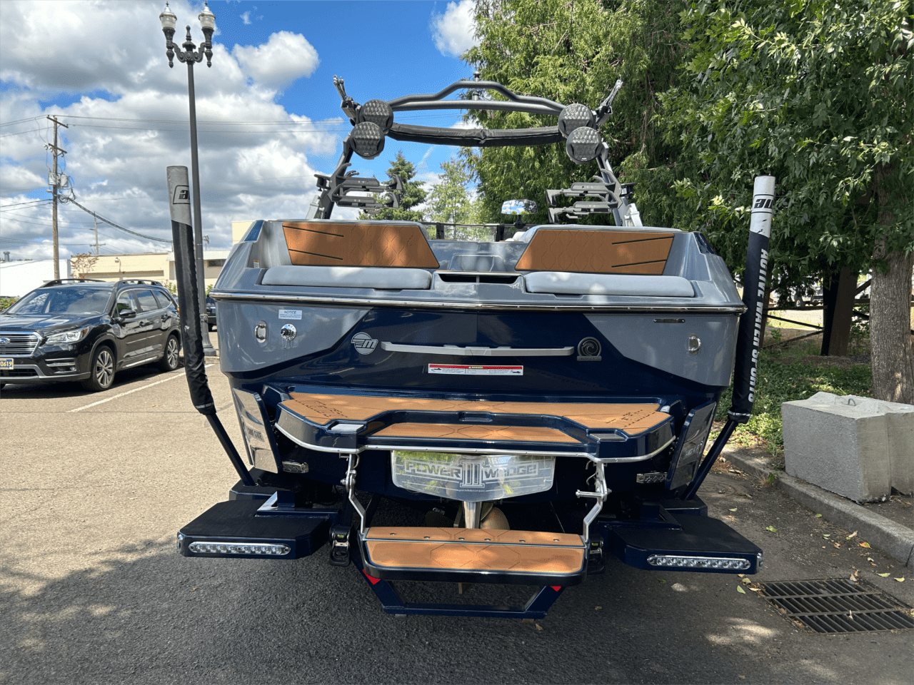 boat.Title
