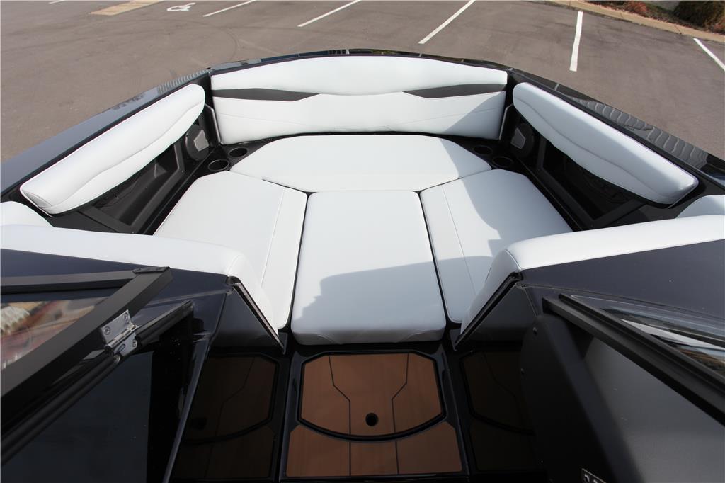 2024 Axis A225