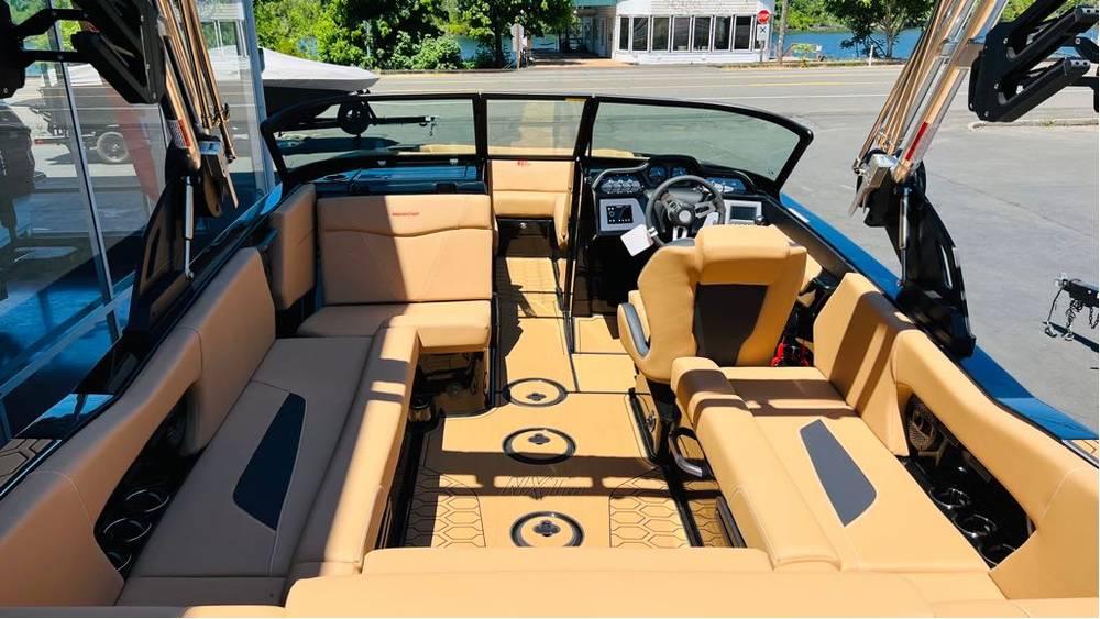 2023 MasterCraft NXT22