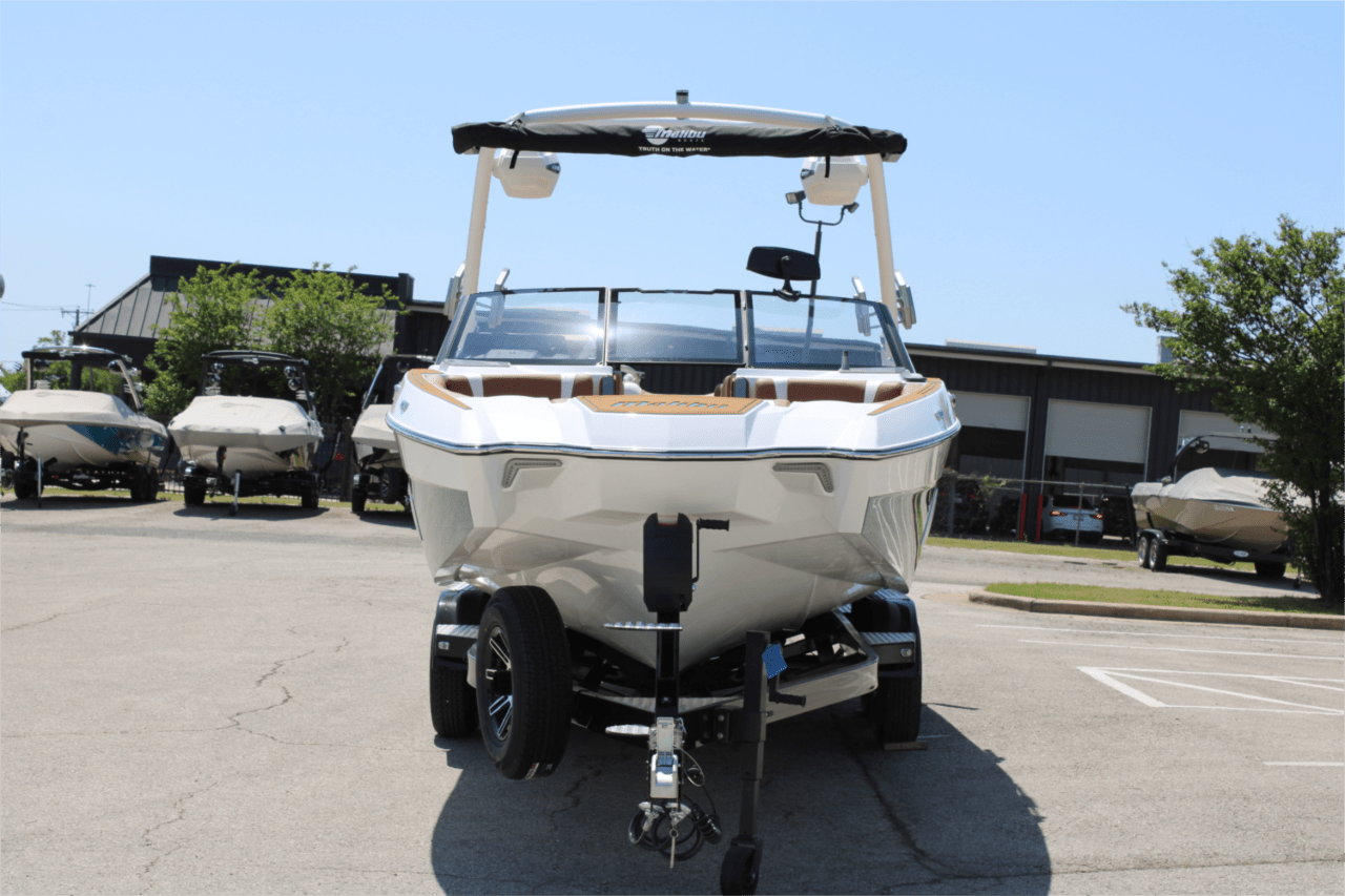 2025 Malibu 24 MXZ
