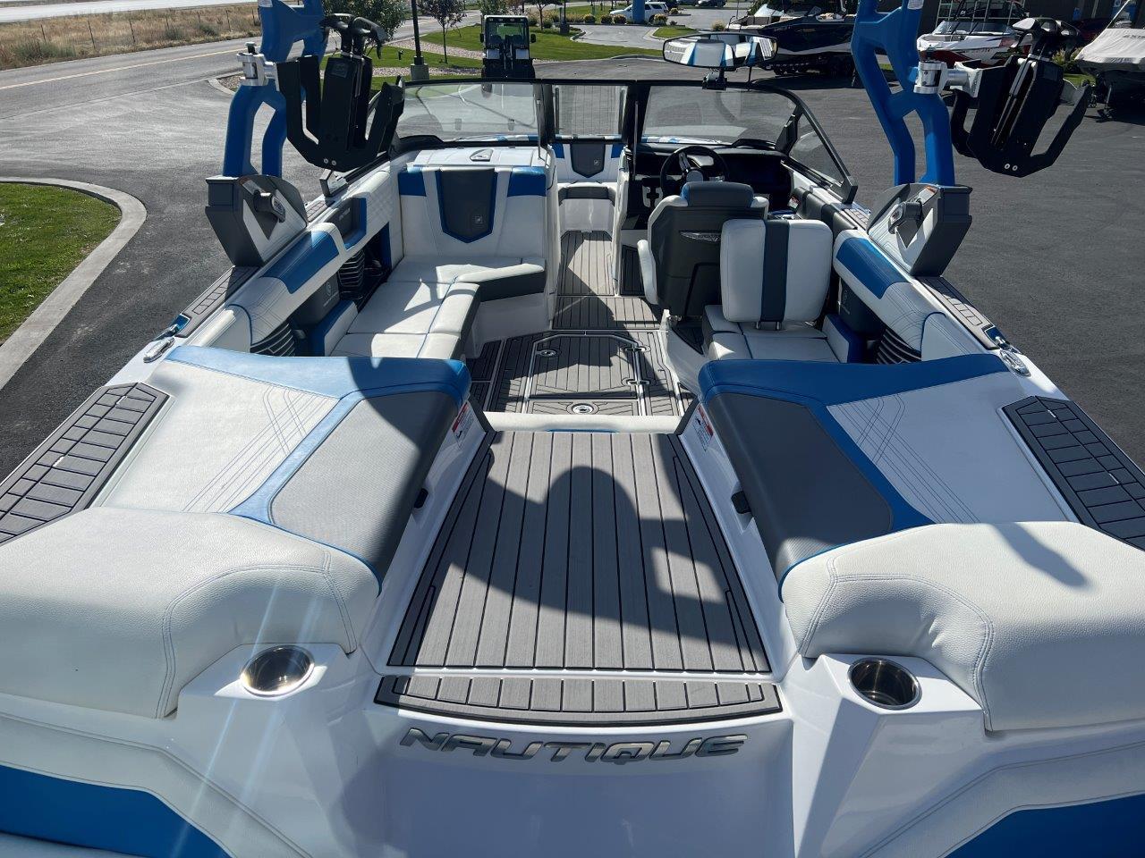 2020 Nautique G23