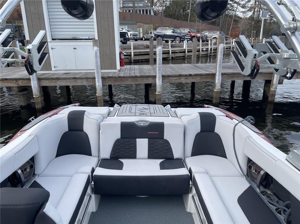 2021 MasterCraft X22