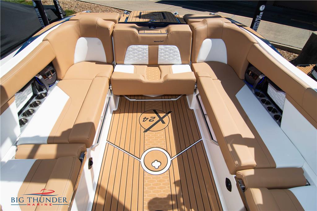 2023 MasterCraft X24