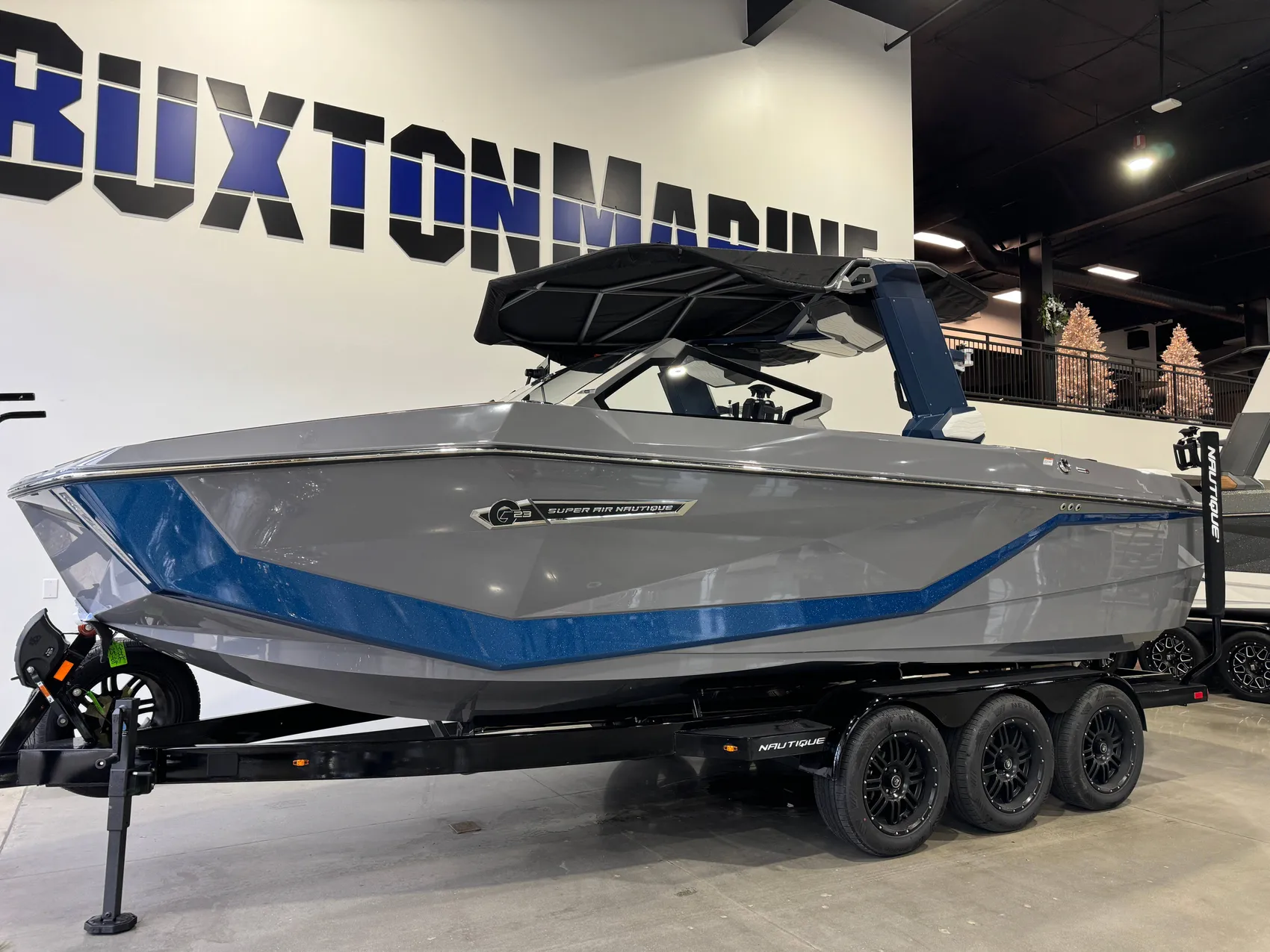 2025 Nautique G23q