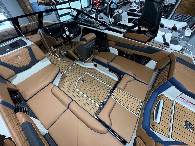 New 2024 Nautique G21