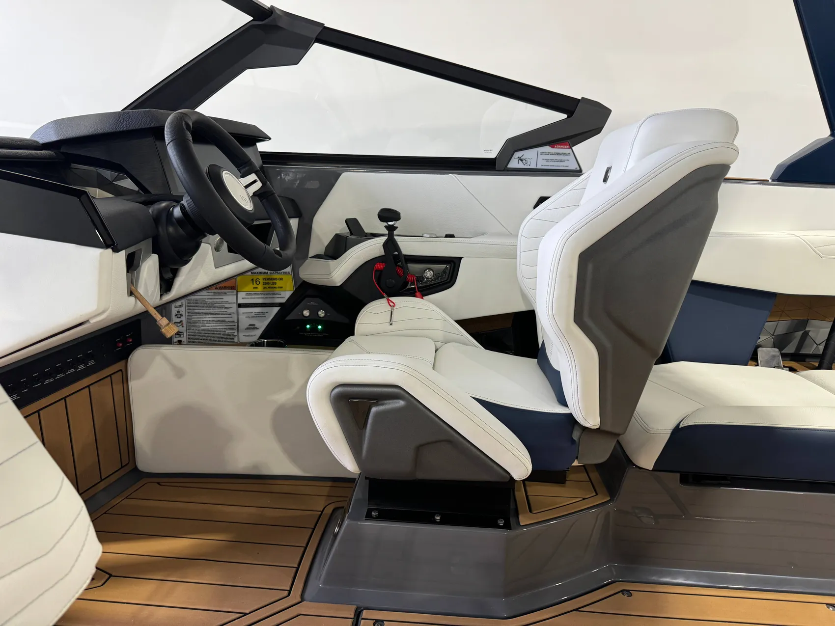2025 Nautique G23q